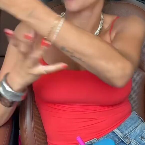 Red bodysuit - Picture 2 of 5